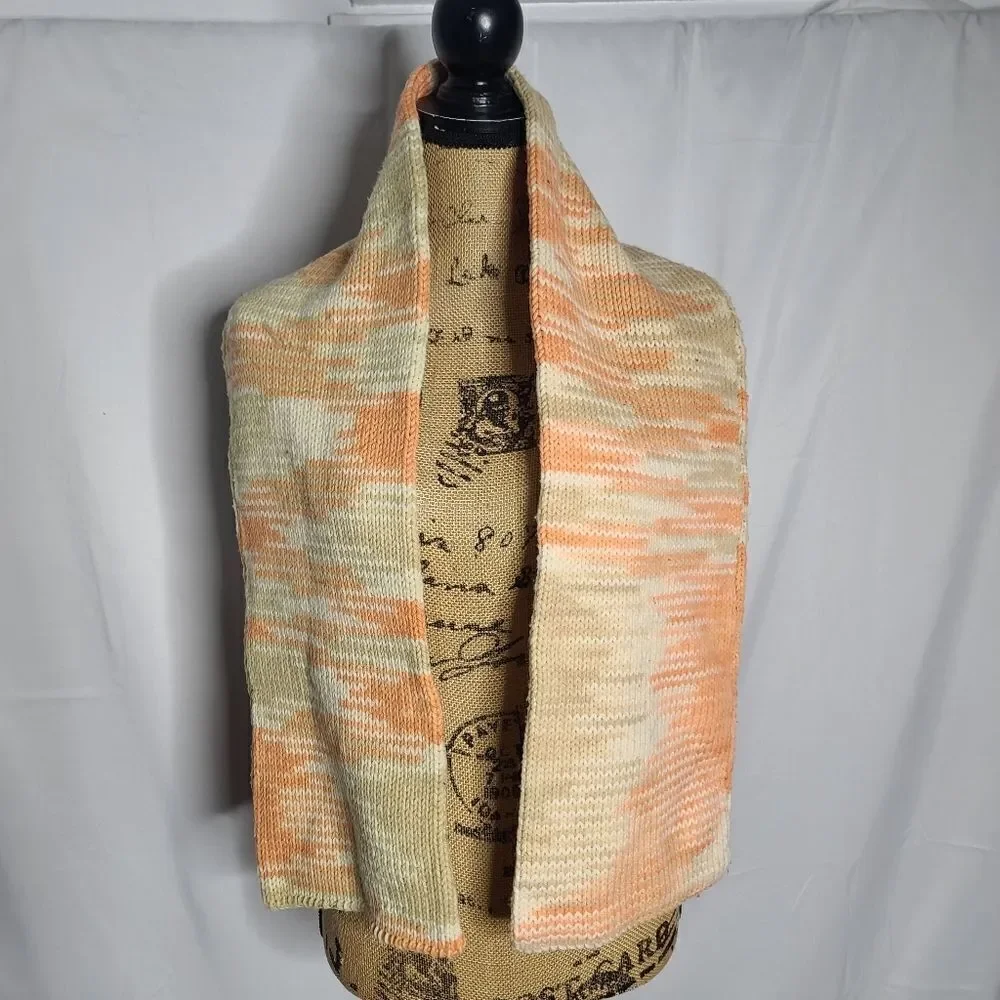 Vintage Cozy Chunky Orange Tan Zigzag Pattern Scarf